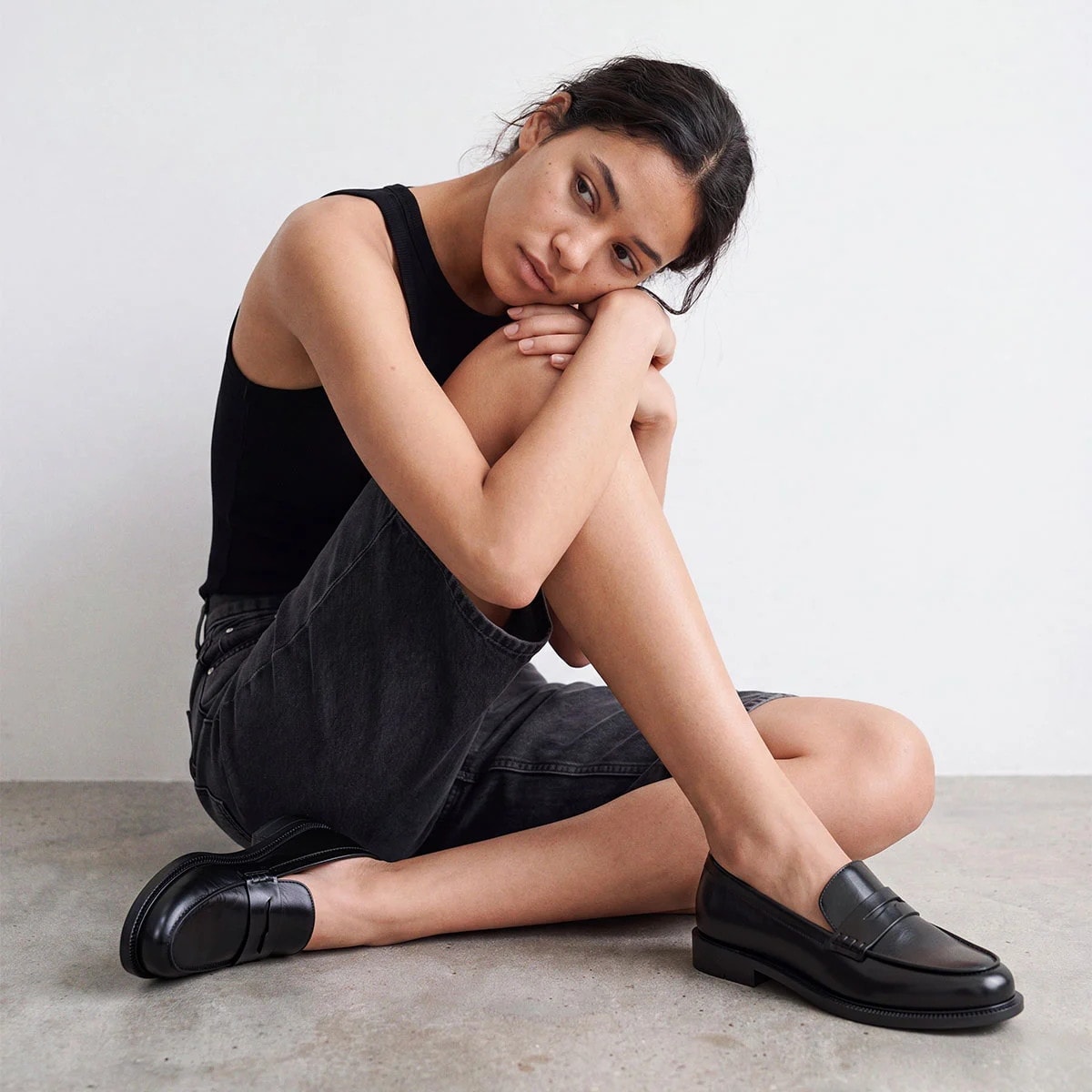 Mocassins à bouts ronds en cuir noir